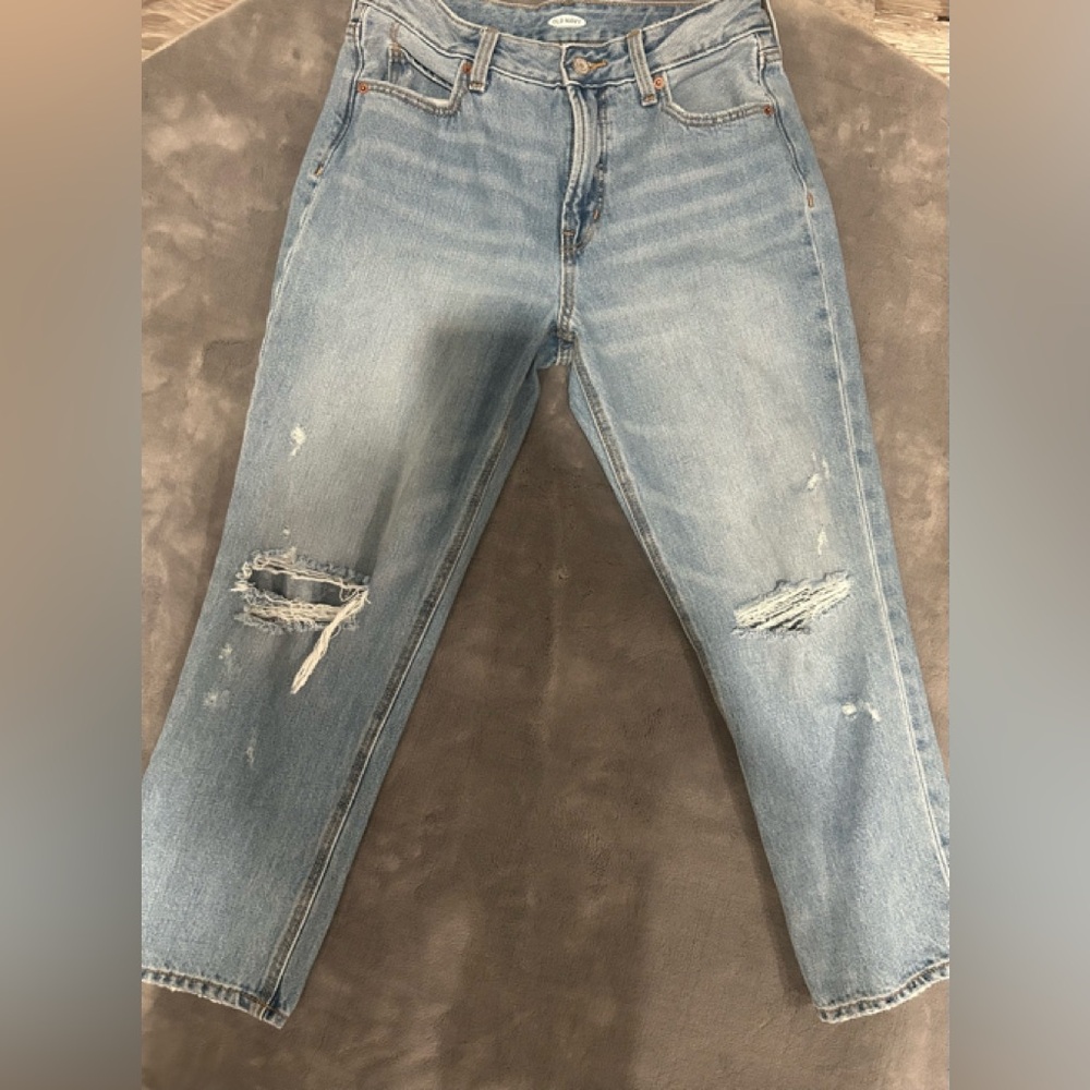 Size 2 Old Navy distressed jeans measurements in photos
